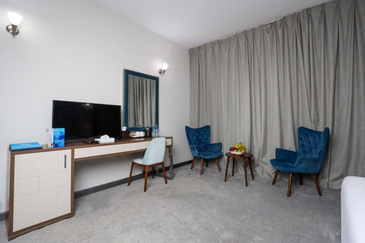 Al Azmy 116 Hotel Шарджа Екстер'єр фото